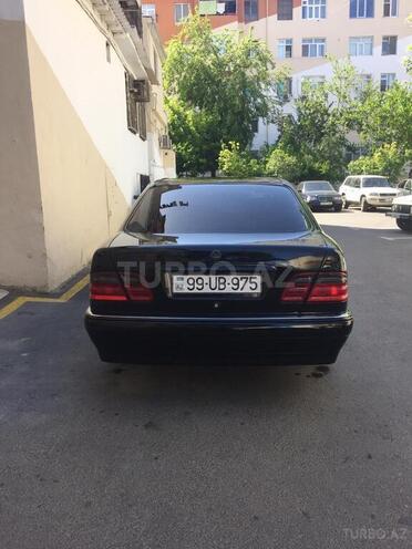 Mercedes E 320 1997, 285,000 km - 3.5 l - Bakı