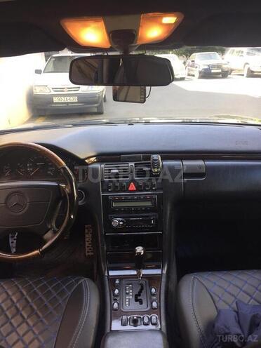 Mercedes E 320 1997, 285,000 km - 3.5 l - Bakı