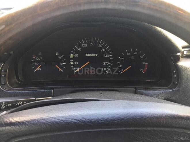 Mercedes E 320 1997, 285,000 km - 3.5 l - Bakı
