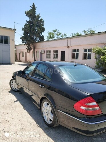 Mercedes E 240 2002, 236,700 km - 2.6 л - Bakı