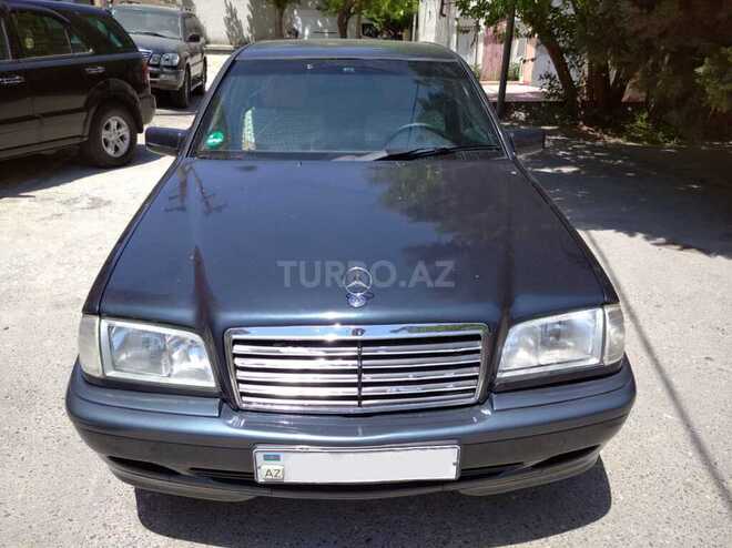 Mercedes C 220 2000, 380,000 km - 2.2 л - Bakı