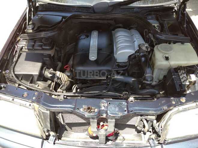 Mercedes C 220 2000, 380,000 km - 2.2 л - Bakı