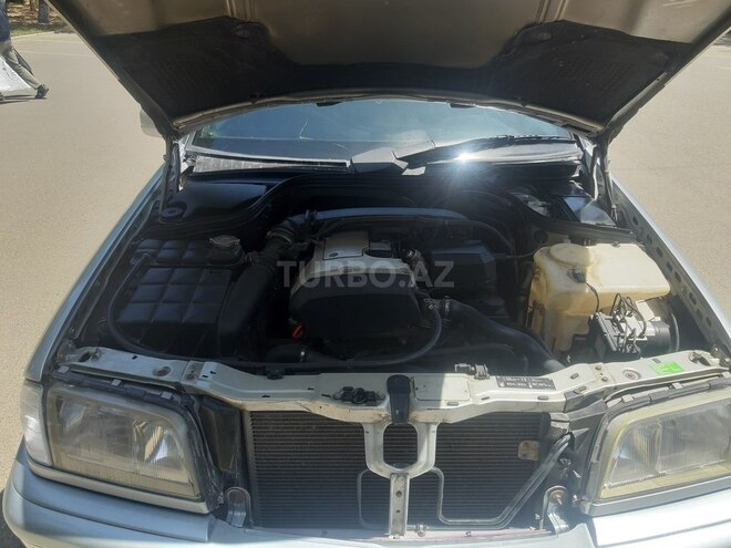 Mercedes C 180 1998, 285,609 km - 1.8 л - Sumqayıt