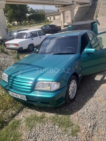 Mercedes C 200 1998, 138,000 km - 2.0 l - Qazax