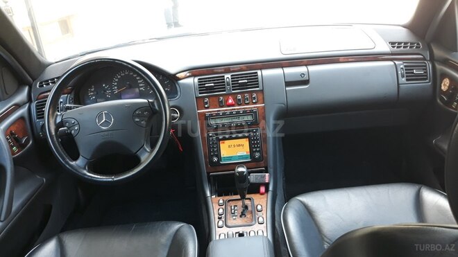 Mercedes E 220 2000, 283,000 km - 2.2 л - Bakı