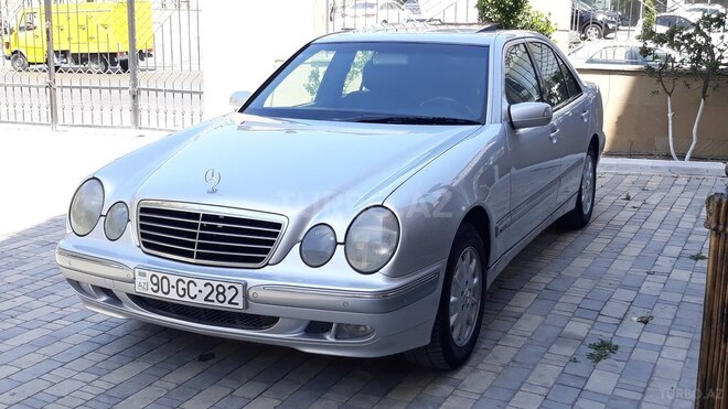 Mercedes E 220 2000, 283,000 km - 2.2 л - Bakı