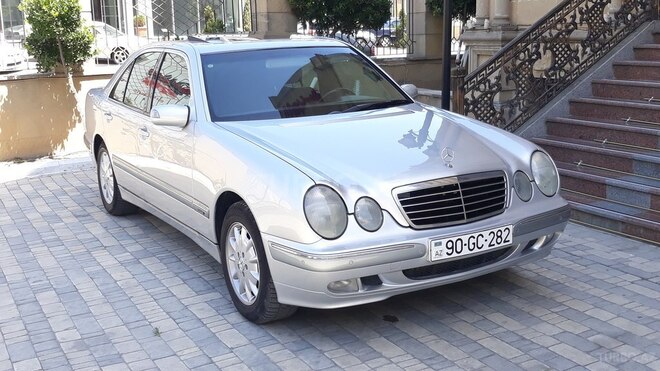 Mercedes E 220 2000, 283,000 km - 2.2 л - Bakı