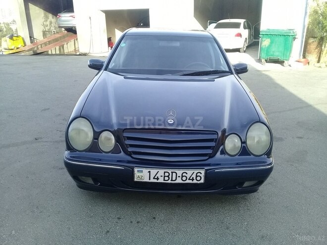 Mercedes E 260 2001, 295,000 km - 2.6 l - Bakı