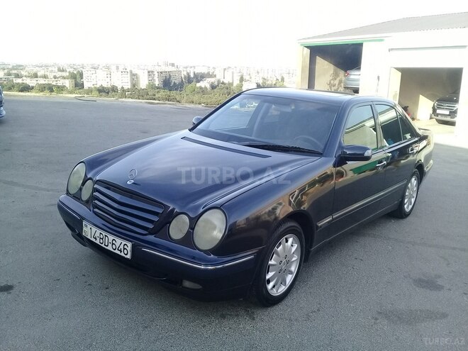 Mercedes E 260 2001, 295,000 km - 2.6 l - Bakı