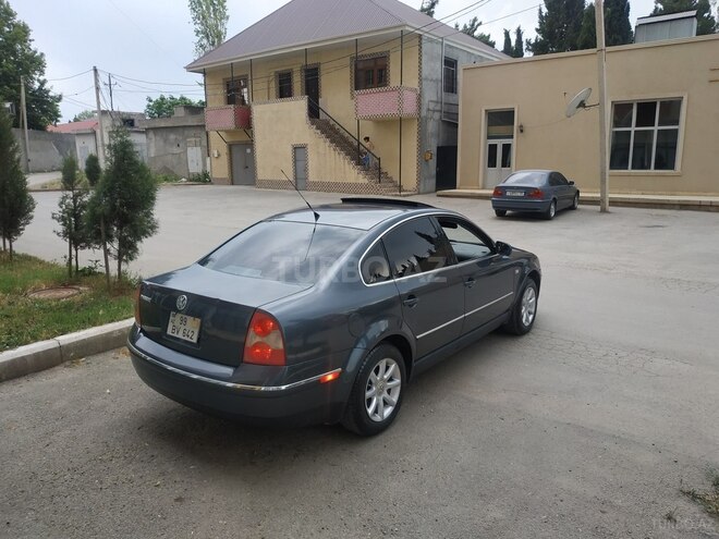 Volkswagen Passat 2003, 215,000 km - 1.8 l - Gəncə