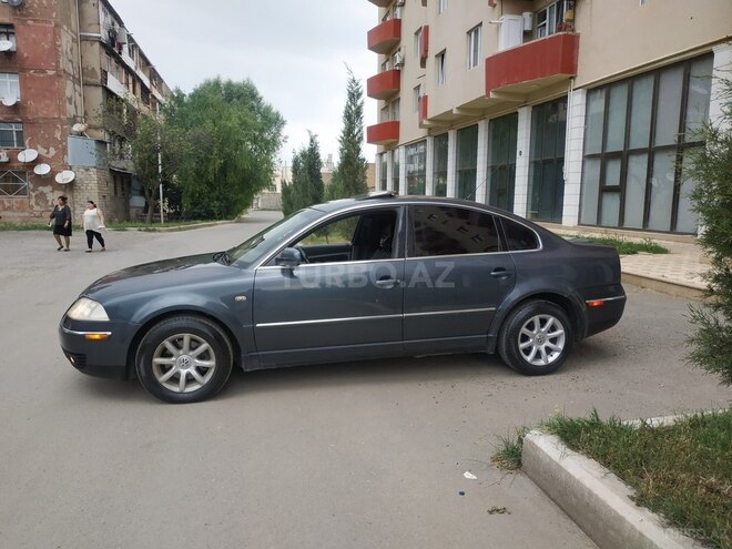Volkswagen Passat 2003, 215,000 km - 1.8 l - Gəncə
