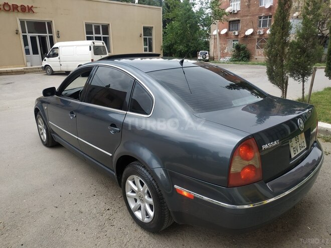 Volkswagen Passat 2003, 215,000 km - 1.8 l - Gəncə