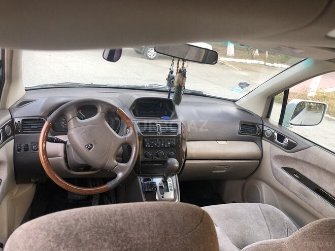 Mitsubishi Chariot 2002, 282,000 km - 2.4 l - Bakı