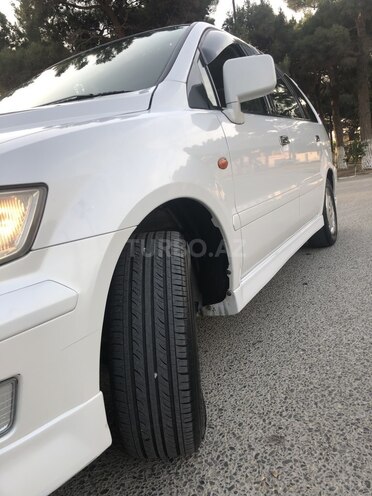 Mitsubishi Chariot 2002, 282,000 km - 2.4 l - Bakı