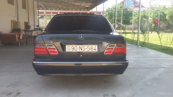 Mercedes E 270 1999, 440,700 km - 2.7 l - Sabirabad