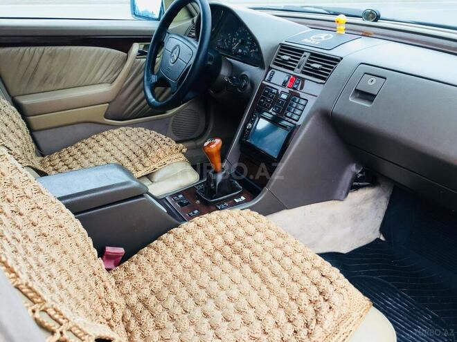 Mercedes C 220 1995, 136,625 km - 2.2 l - Gəncə