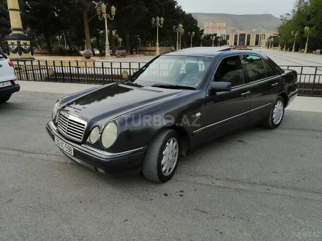 Mercedes E 240 1998, 365,000 km - 2.4 л - Bakı