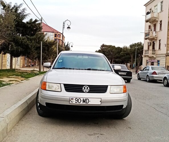 Volkswagen Passat 1999, 388,080 km - 1.8 l - Bakı