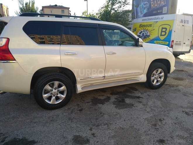 Toyota Prado 2010, 198,500 km - 2.7 l - Bakı
