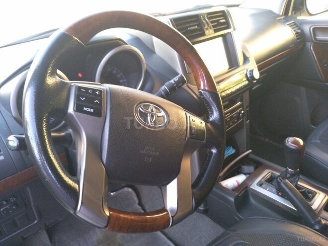 Toyota Prado 2010, 198,500 km - 2.7 l - Bakı