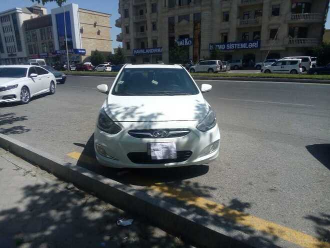 Hyundai Accent 2011, 158,000 km - 1.6 l - Bakı