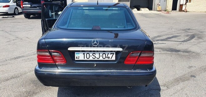 Mercedes E 320 1997, 250,000 km - 3.2 l - Bakı
