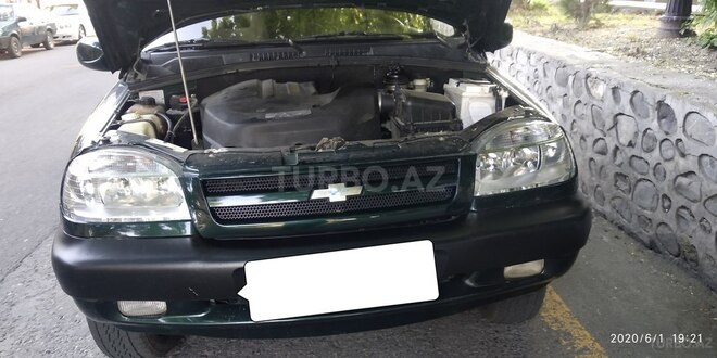 Chevrolet Niva 2004, 100,651 km - 1.7 l - Şəki