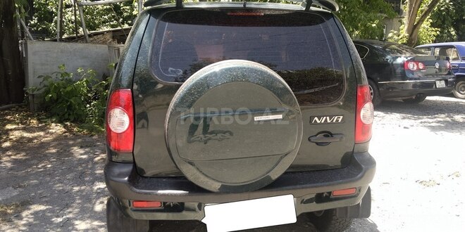 Chevrolet Niva 2004, 100,651 km - 1.7 l - Şəki