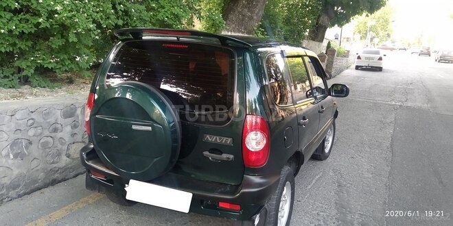 Chevrolet Niva 2004, 100,651 km - 1.7 l - Şəki