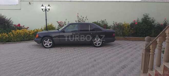 Mercedes E 220 1995, 400,000 km - 2.2 l - Bakı