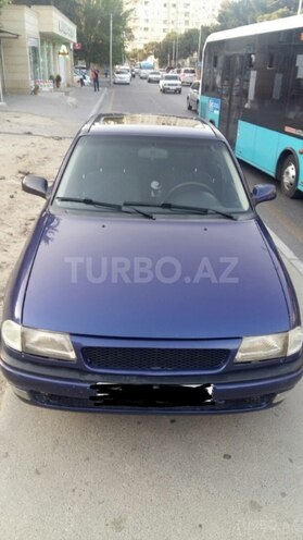 Opel Astra 1996, 300,000 km - 1.6 l - Bakı