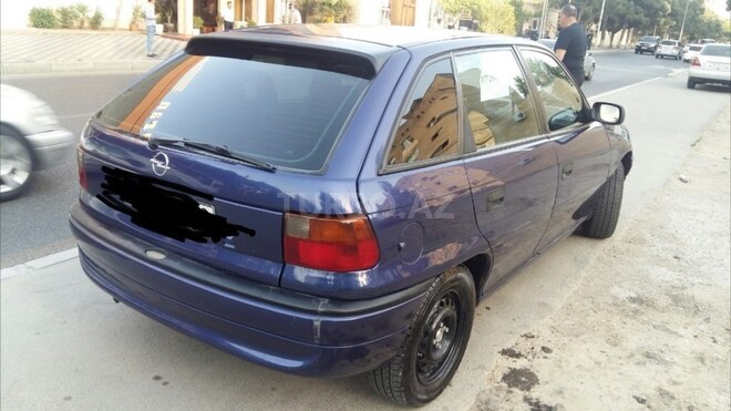 Opel Astra 1996, 300,000 km - 1.6 l - Bakı