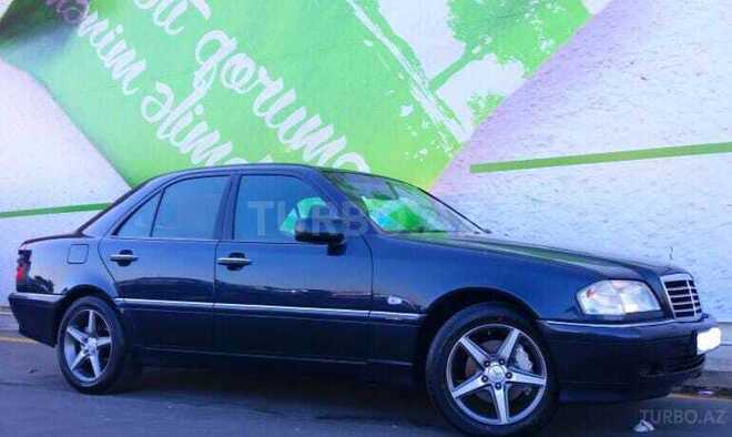 Mercedes C 240 2000, 260,000 km - 2.4 l - Bakı