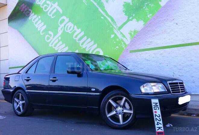 Mercedes C 240 2000, 260,000 km - 2.4 l - Bakı