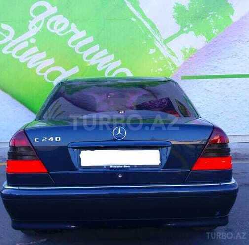 Mercedes C 240 2000, 260,000 km - 2.4 l - Bakı