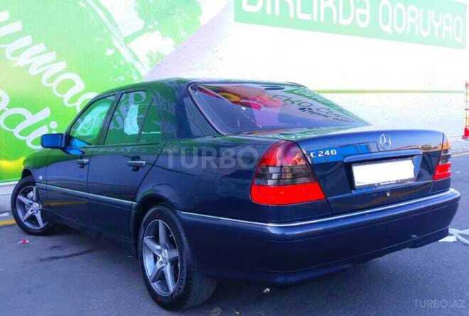 Mercedes C 240 2000, 260,000 km - 2.4 l - Bakı