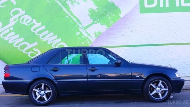 Mercedes C 240 2000, 260,000 km - 2.4 l - Bakı