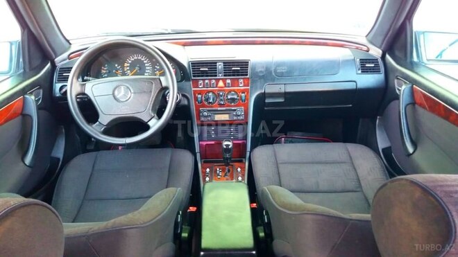Mercedes C 240 2000, 260,000 km - 2.4 l - Bakı