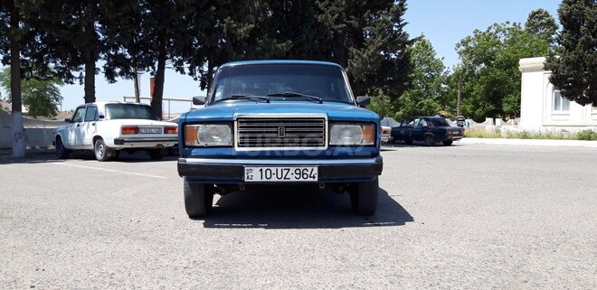LADA (VAZ) 2107 2006, 200,000 km - 1.6 l - Salyan