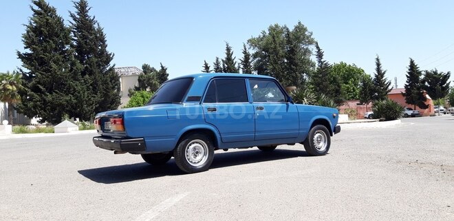 LADA (VAZ) 2107 2006, 200,000 km - 1.6 l - Salyan