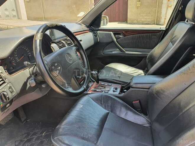 Mercedes E 220 2000, 344,000 km - 2.2 l - Bakı