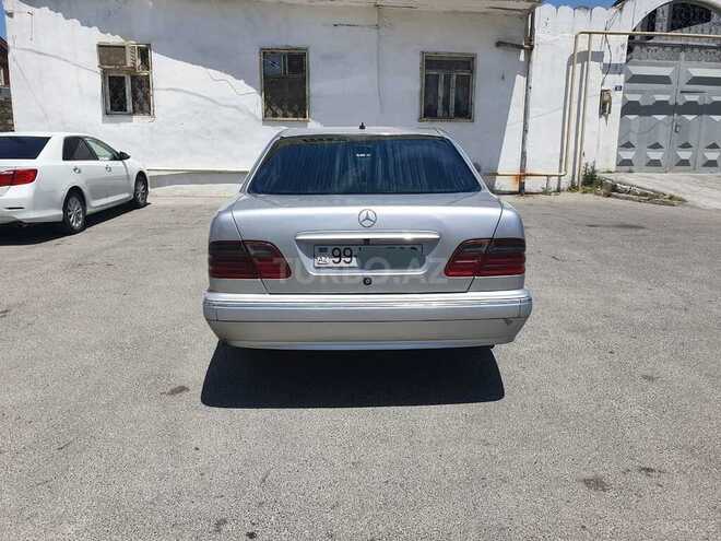 Mercedes E 220 2000, 344,000 km - 2.2 l - Bakı