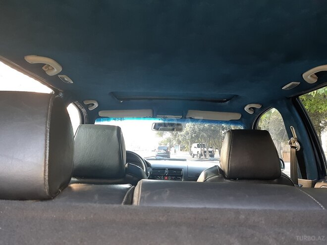 Volkswagen Golf 2000, 239,800 km - 2.3 l - Bakı