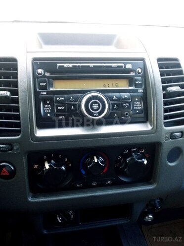 Nissan Navara 2011, 279,000 km - 2.5 l - Bakı