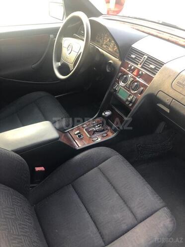 Mercedes C 180 1999, 233,000 km - 1.8 l - Sumqayıt