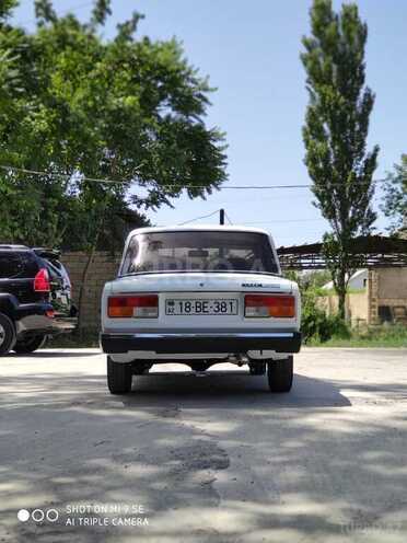 LADA (VAZ) 2107 2008, 152,000 km - 1.5 l - Salyan