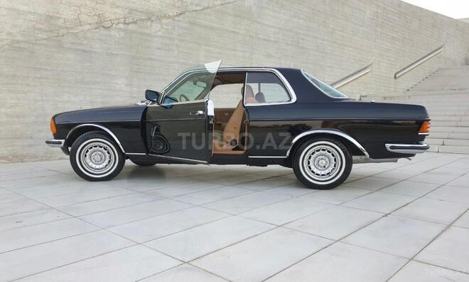 Mercedes  1984, 100,000 km - 2.2 l - Bakı