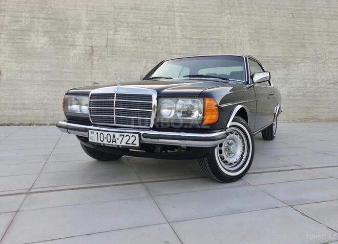 Mercedes  1984, 100,000 km - 2.2 l - Bakı