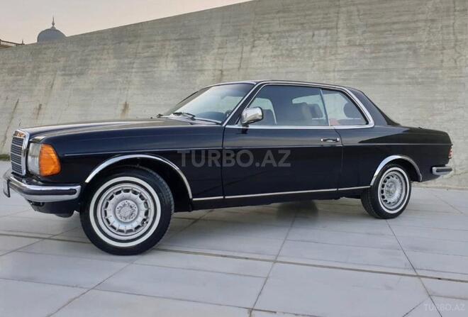 Mercedes  1984, 100,000 km - 2.2 l - Bakı