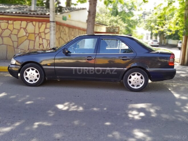 Mercedes C 220 1993, 371,000 km - 2.0 l - Tovuz